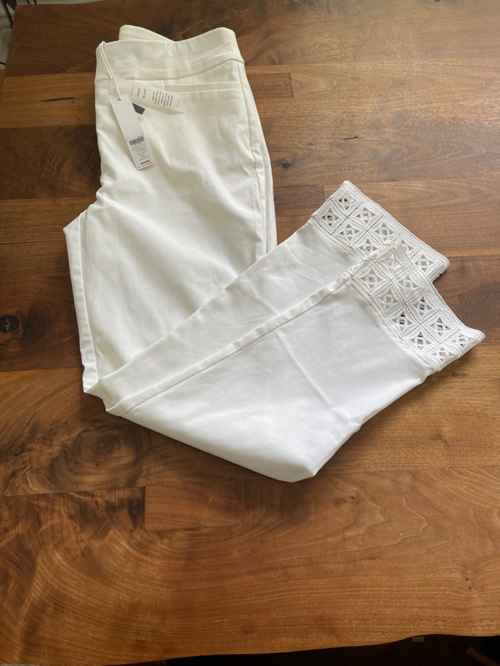 So slimming 360 Brigitte geo crochet slim ankle white pull on
